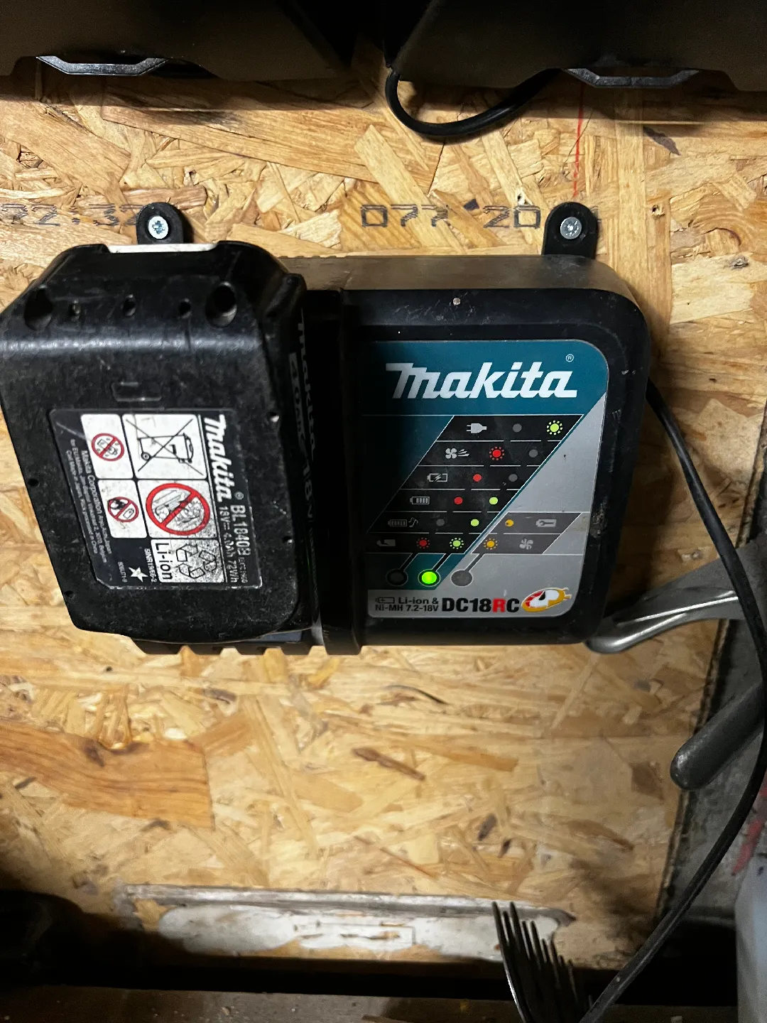 makita lader bilde
